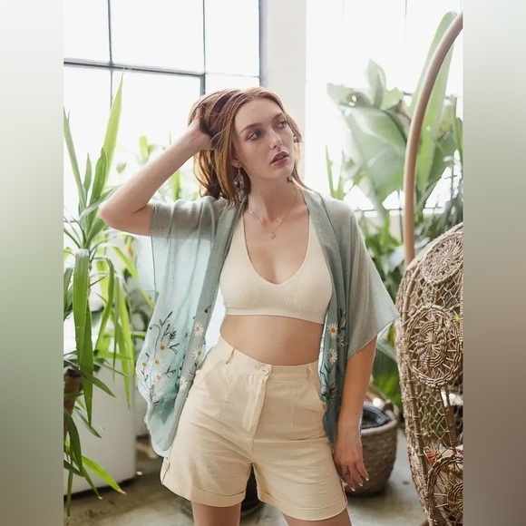 Tops - 🌼Embroidered Daisy Kimono🌼 - Sage